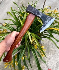 户撒手工锻打斧头小合集